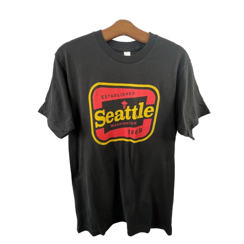 Black Seattle Washington T-Shirt Size Medium Cotton Crew Neck Black Travel